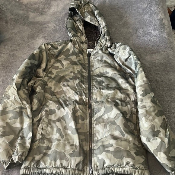 Old Navy Other - Old Navy Boys Insulated Jacket Camouflage Green Size L Lightly Worn